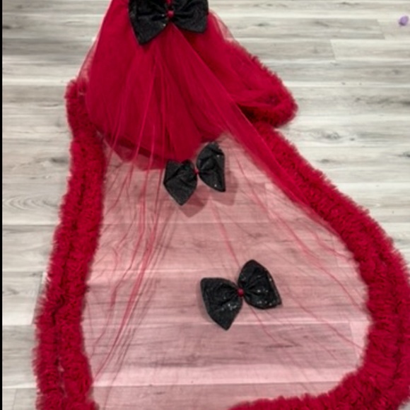 Elegant Red Kids Dress with Black Bow Accents - Picture 6 of 7